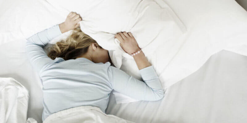 In paniek raken tijdens een slaapverlamming
